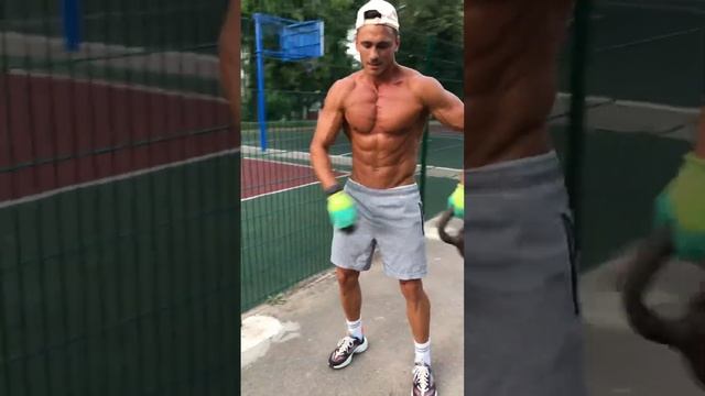 КАЧАЕМ ТЕЛО В ДОМАШНИХ УСЛОВИЯХ С ПОМОЩЬЮ ГИРИ #пресс7минут смотреть онлайн