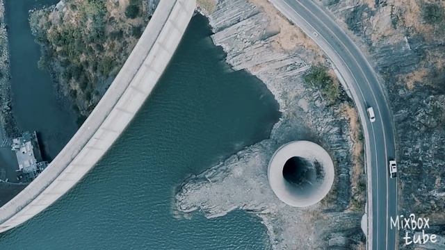 Glory Hole - Strange Black Hole At Lake Berryessa, Drone lost During footage. смотреть онлайн