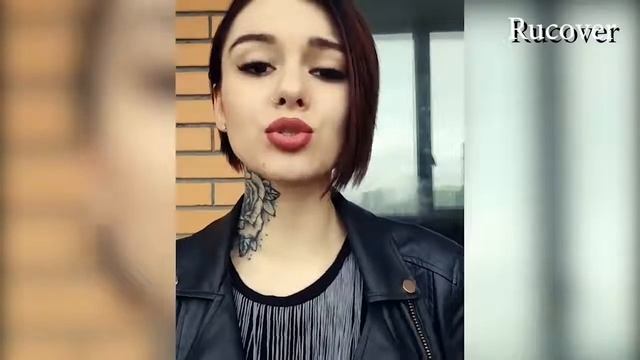 ДЕВУШКА С ТАТУИРОВКОЙ ПЕРЕПЕЛА ХИТЫ смотреть онлайн