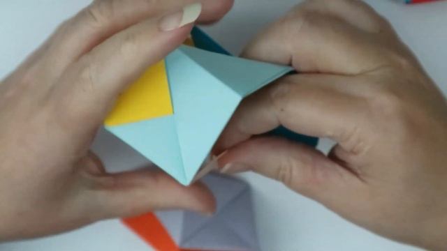 Moving origami cubes Sonobe Tutorial смотреть онлайн