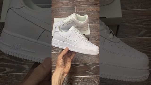 BLACK SHOP - НАЙК АЙР ФОРСЫ 1 смотреть онлайн