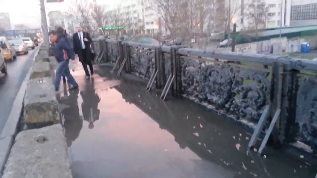 Часть 1) 27.04.2015 Подтопление/бардак "горбатый мост" смотреть онлайн