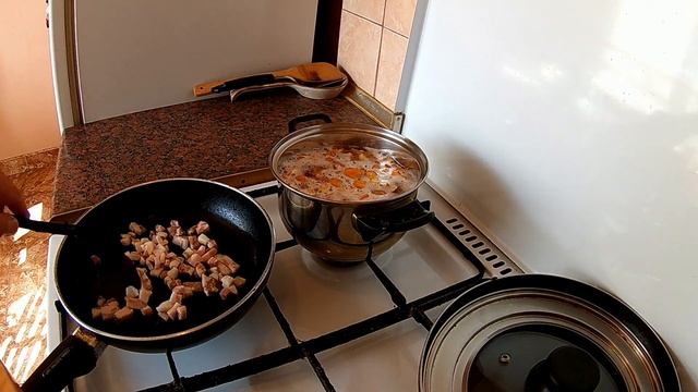 Иллюстрации и Комиксы