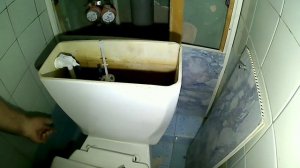 Поплавок в бачке унитаза не опускается. Вода не поступает. Решение вопроса.
