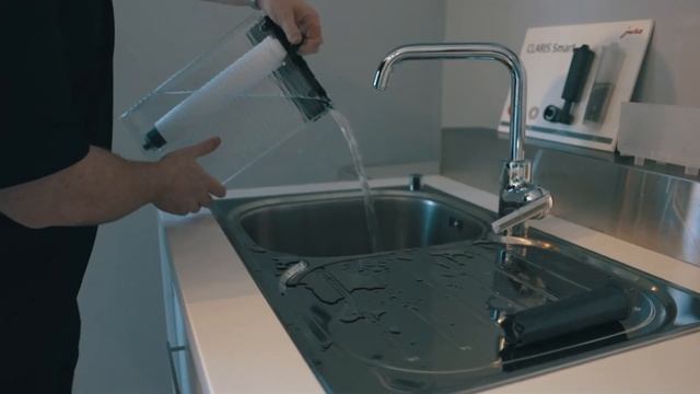 JURA Z10 | Filter Replacement смотреть онлайн