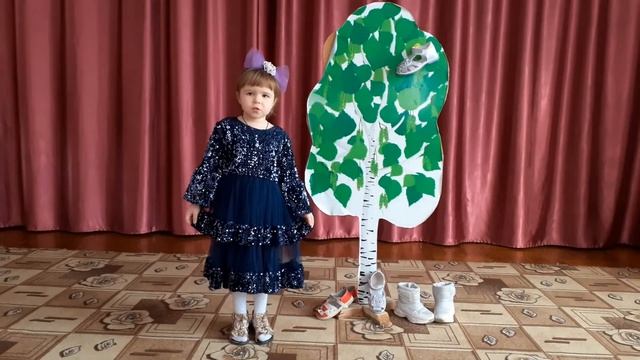 143 Чуковский поэт "Мура туфельку снимала" Смирнова Дарья смотреть онлайн