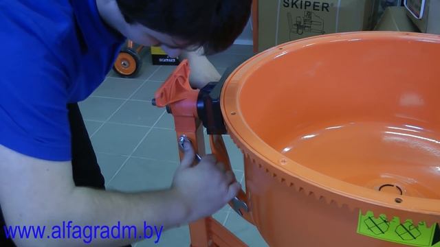 Как собрать бетономешалку СМ-140 за час одному