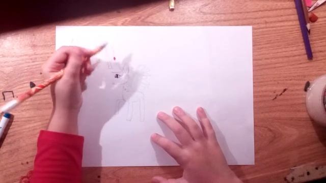 Маленькая принцесса Селестия Я тебя люблю нарисовать маленькая ей 1 месяц смотреть онлайн