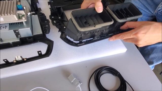 Installation video: PX6 six-core 12.1 inch vertical screen head unit for 2011 to 2020 Ford Explorer смотреть онлайн