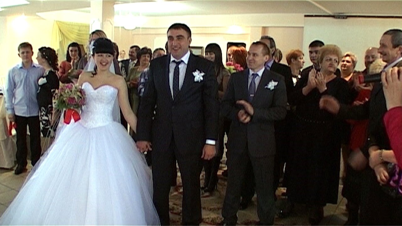 Традиция встречать молодых с караваем смотреть онлайн