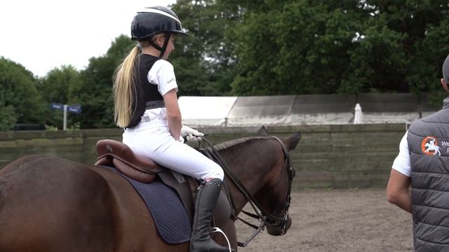 PLAYING POLO FOR THE FIRST TIME! Lesson and match! смотреть онлайн