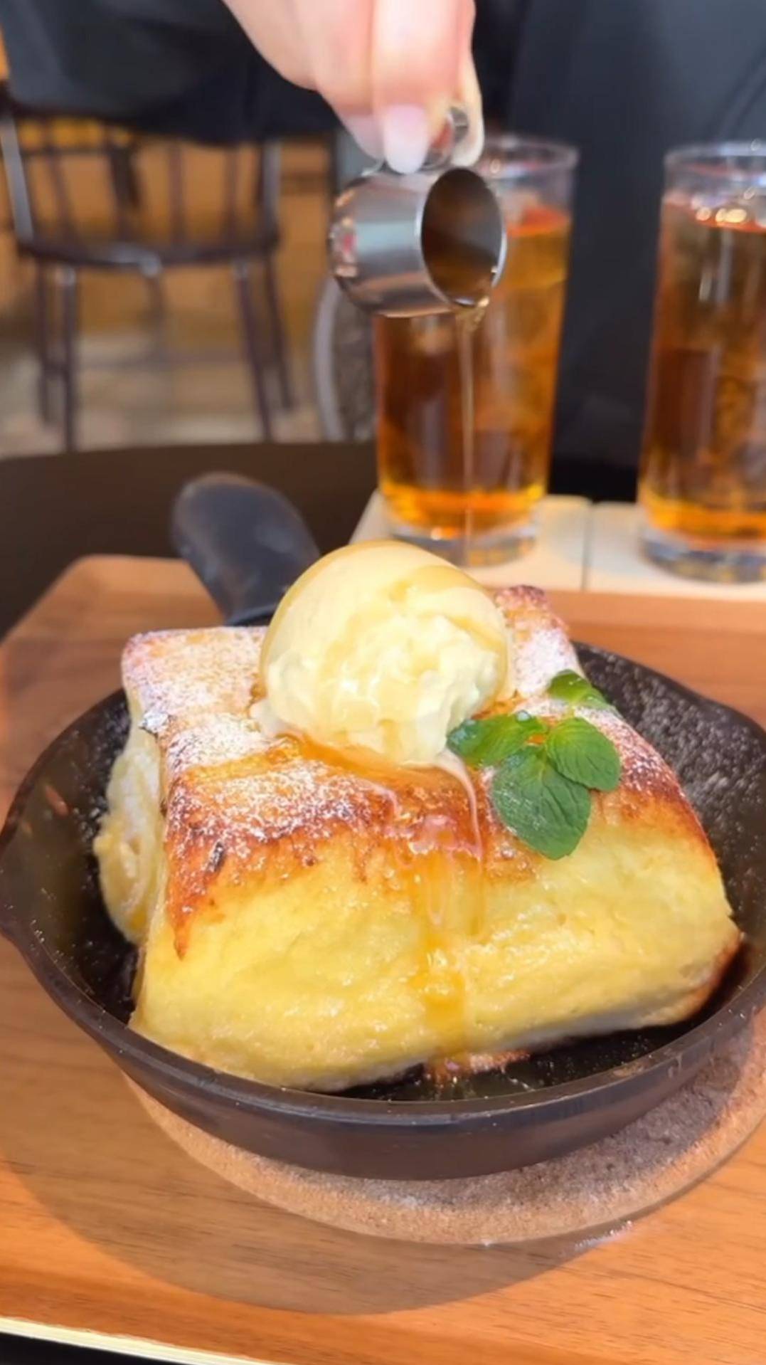 Хлеб жареный в яйце #shorts #хлеб смотреть онлайн