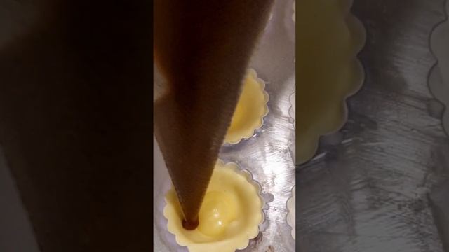 Конфетки ТРИ ШОКОЛАДА #sohrts смотреть онлайн