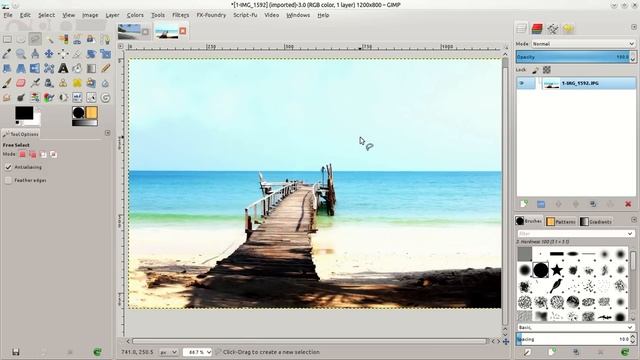 Gimp heal selection and heal transparency tutorial (formerly Resynthesize) смотреть онлайн