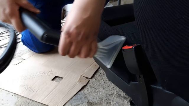 Karcher SE 4001/4002 Tepovanie Auta смотреть онлайн