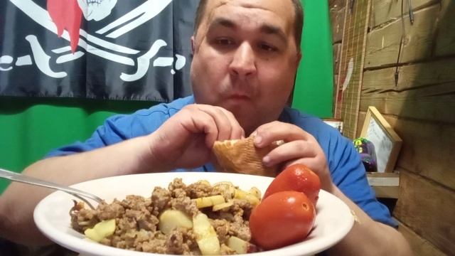 Обжор - фарш из индейки с картошкой и помидорами смотреть онлайн