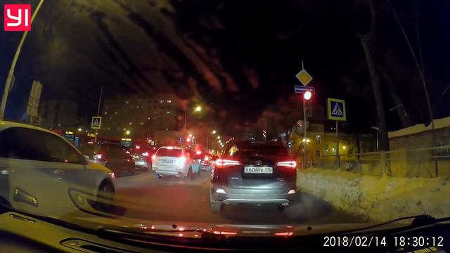 Тормозить нельзя ехать #1 (проезд на красный) смотреть онлайн