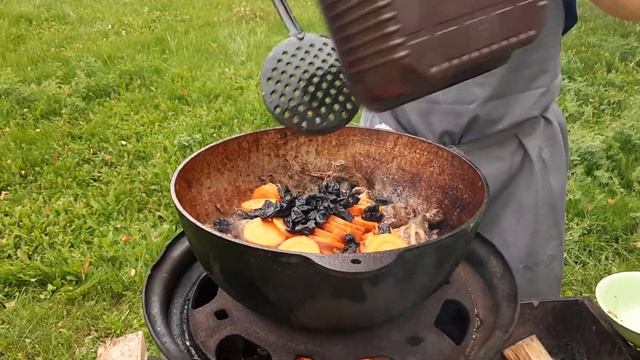 Шурпа? из дикой утки с грибами и черносливом! смотреть онлайн