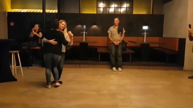 Kizomba by Lisa Dance | Zapfkönig Karlsruhe смотреть онлайн