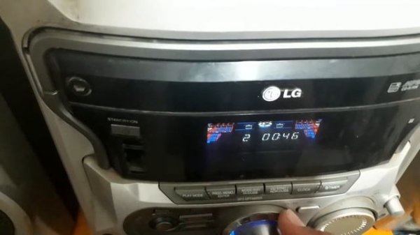 Equipo de música LG LM-U550 MINI HI-FI SYSTEM review