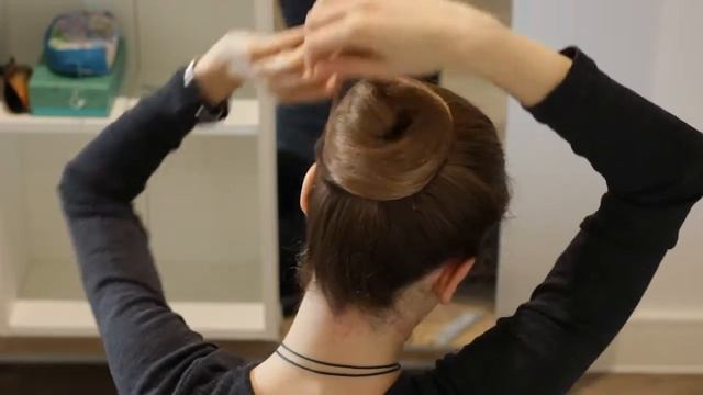 How to Make a Ballet High Bun - the easy way | Lazy Dancer Tips смотреть онлайн