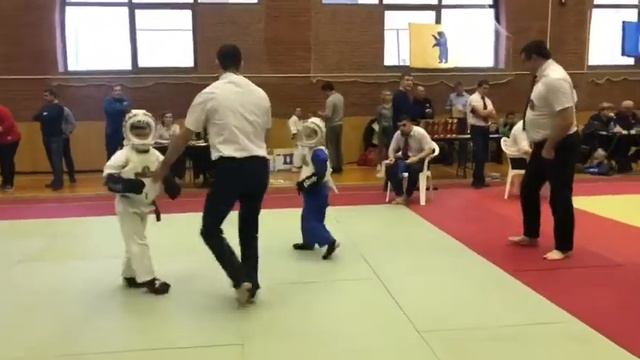 Кудо дети Закрытое первенство Ярославля 2020 Дамир 6 лет справа смотреть онлайн