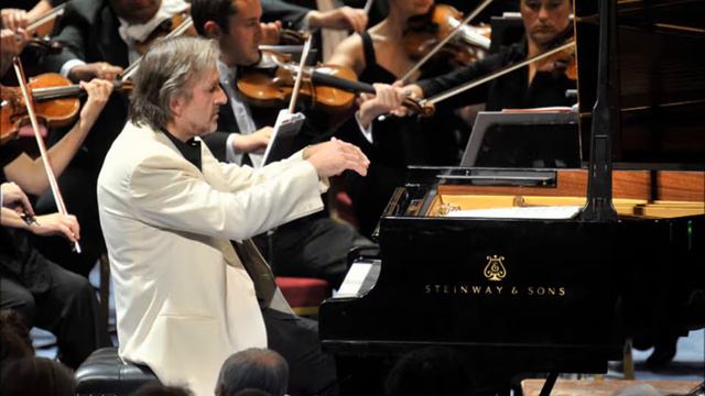 Barry Douglas Grieg piano concerto 2nd movement смотреть онлайн