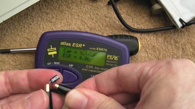 Commodore Amiga A500 Keyboard Flashing Caps Lock Repair смотреть онлайн