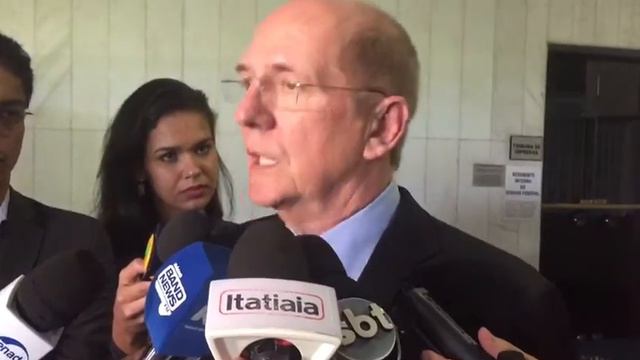 Bauer lamenta mortes de jogadores do Chapecoense смотреть онлайн