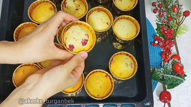 КАПКЕЙКИ.Қазақша рецепт.Капкейки с радужный кремом. смотреть онлайн