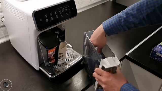 Как заменить и активировать фильтр для воды Aqua Clean в кофемашине Philips смотреть онлайн
