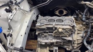 Тойота Королла Е160 1.6 1ZR-FE.Удалили катализатор и полетело масло.Расточка блока в 0.50.