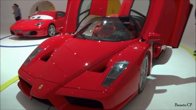 Ferrari F40 & Enzo & LaFerrari - Enzo Ferrari Museum смотреть онлайн