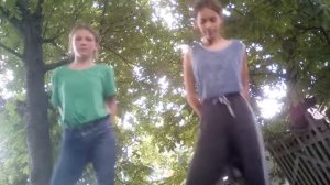 танец под песню папин пистолет в кармане