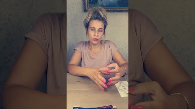 ТАРО РАСКЛАД Он хочет с вами отношений? Или это иллюзия? смотреть онлайн