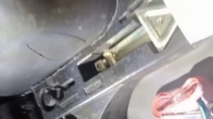 Скрип багажника Lifan X60