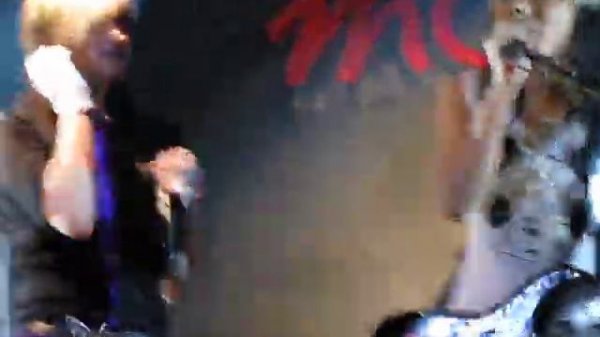 Cinema Bizarre- Strify представляет группу