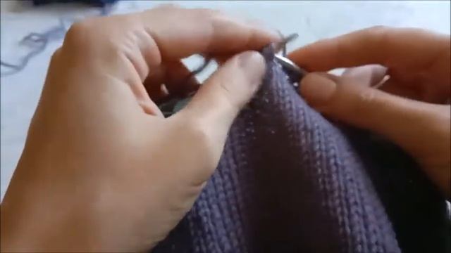 Комплект: шапка бини и снуд-труба|| Мастер-класс #шапкабини #снудтруба #вязанаяшапка #вязаныйснуд смотреть онлайн