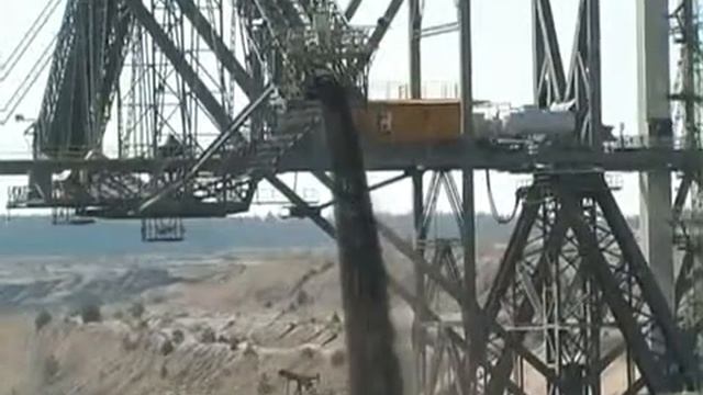 'Лежащая Эйфелева башня' самый большой отвальный мост смотреть онлайн