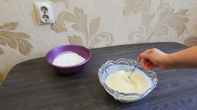 Кексы на кефире. Самый простой и легкий рецепт. смотреть онлайн