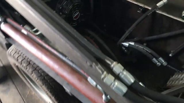 Бортоповоротный мини погрузчик РВД смотреть онлайн