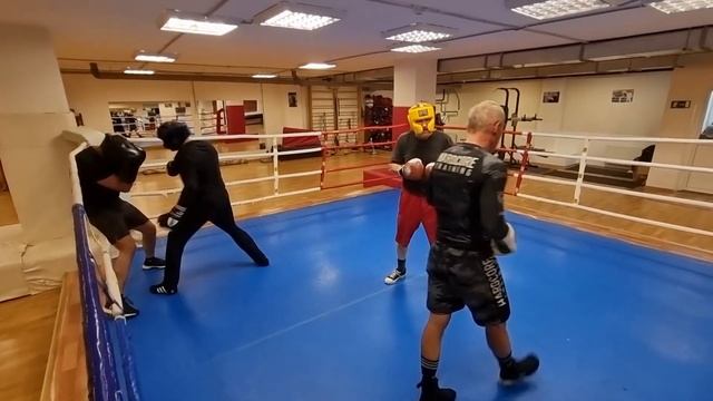 Boxing sparring 40+ years / Спарринги по боксу 40+ лет. смотреть онлайн
