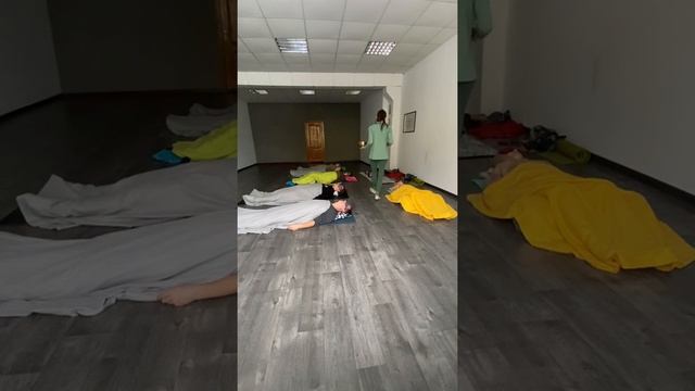 Групповое занятие Нидра Йога (full version) смотреть онлайн