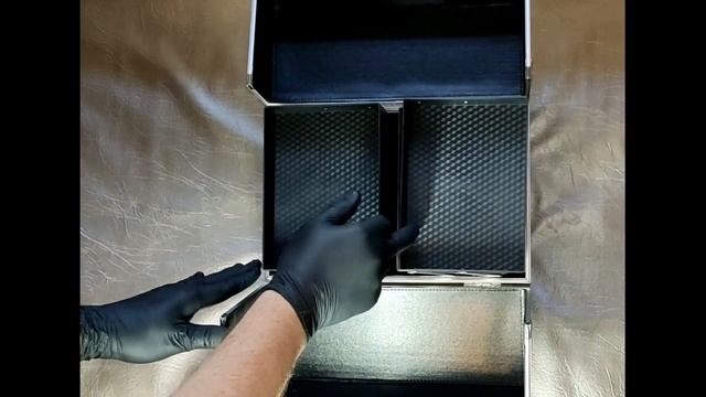 Чемодан металлический средний 2629-07 ЧЁРНЫЙ ГЛАДКИЙ. Интернет-магазин Monmonro.ru