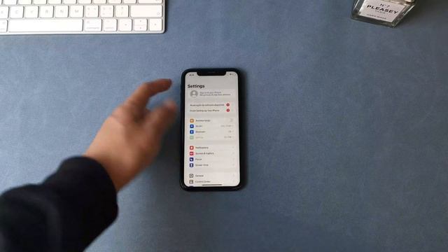 Jailbreaking iCloud Locked iPhone! Activation Lock Bypass 2023 смотреть онлайн