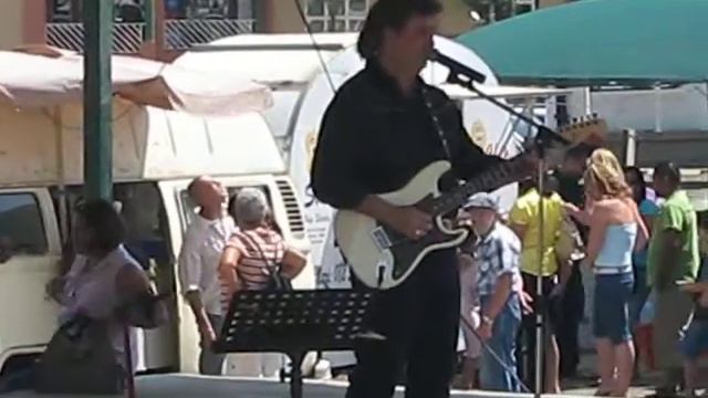Clive Bruce - Strumming his electric guitar.avi смотреть онлайн