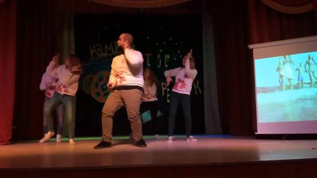 СВОЯ на Фестивале "Перекресток"/ Танец "На песке" (05.12.2015) смотреть онлайн