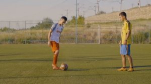 5 ПРОСТЫХ ФИНТОВ, ЧТОБЫ УДИВЛЯТЬ ЗАЩИТНИКОВ! Обучение финтам футболистов