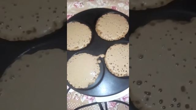 Жарим мини-блинчики смотреть онлайн