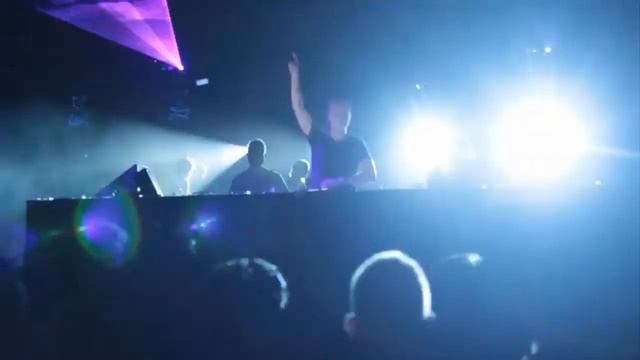 Nicky Romero Debuts New Track Ignition at a Kia Forte Event смотреть онлайн